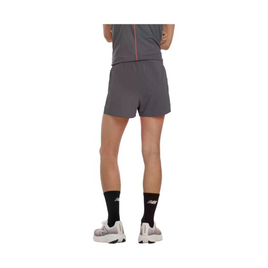 NEW BALANCE - Pantaloncino RC ultraleggero con spacchi 3\" uomo