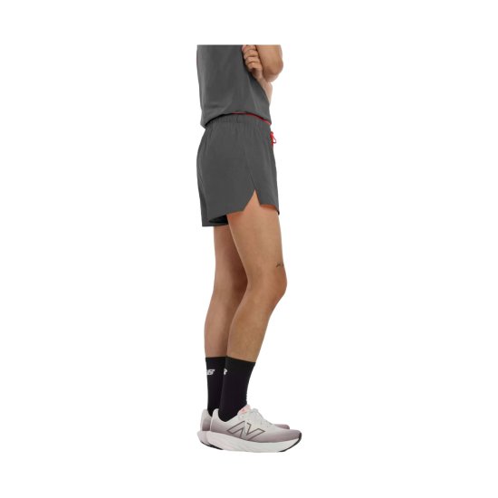 NEW BALANCE - Pantaloncino RC ultraleggero con spacchi 3\" uomo