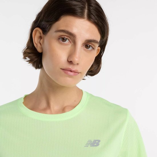 NEW BALANCE - T-SHIRT ATHLETICS DONNA