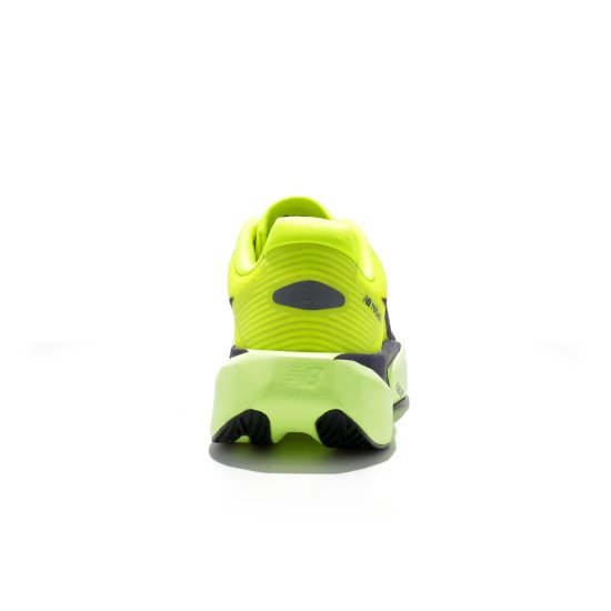 NEW BALANCE - FuelCell Rebel v5 uomo