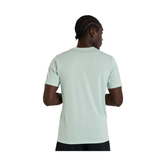 NEW BALANCE - T-Shirt Sport Essentials Heathertech uomo