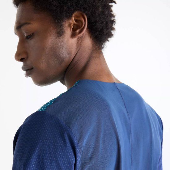 NEW BALANCE - T-shirt Race Day Ultra Leggera Stampata uomo