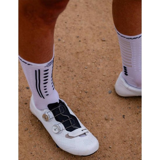 COMPRESSPORT - Calzini Aero 2.0
