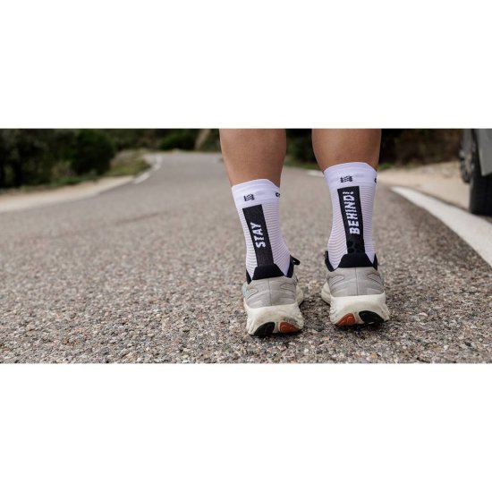 COMPRESSPORT - Calze Pro Racing V4.0 Run High Stay Behind