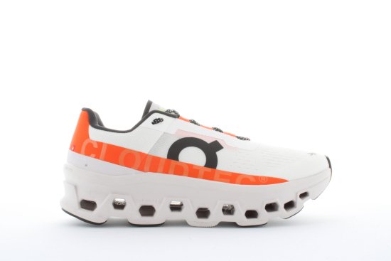 ON - CLOUDMONSTER DONNA