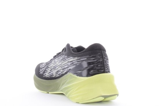 ASICS - NOVABLAST 3 UOMO