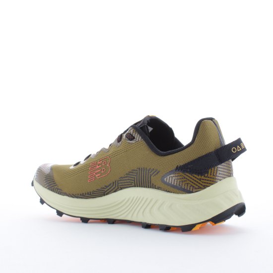 NEW BALANCE - FUELCELL SUMMIT UNKNOWN V4 UOMO