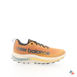 NEW BALANCE FUELCELL SUPER COMP TRAIL UOMO 42 BUTTERSCOTCH